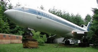     10         Boeing 727